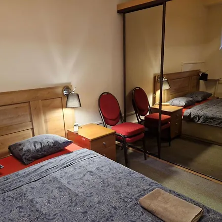 Przy Metro Wierzbno وارسو