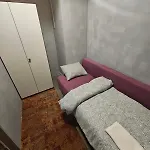Przy Metro Wierzbno Hostel Varšava