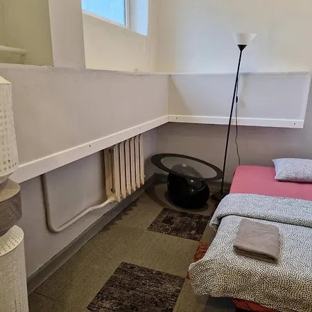 Hostel Przy Metro Wierzbno Warsaw