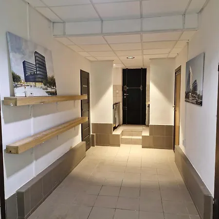 Przy Metro Wierzbno *