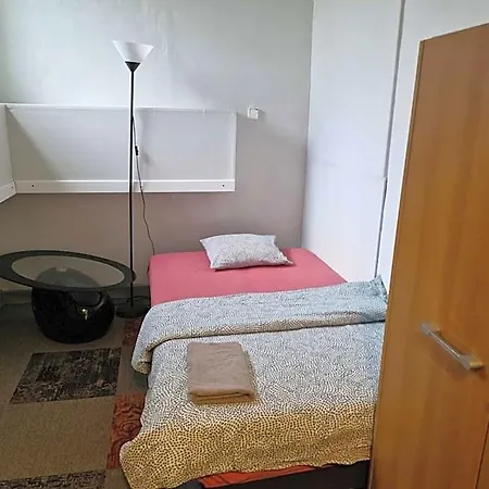 Hostel Przy Metro Wierzbno