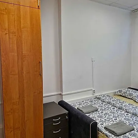 Przy Metro Wierzbno Hostel Varšava