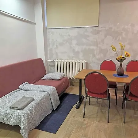 Hostel Przy Metro Wierzbno *
