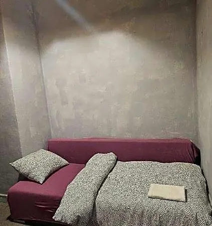 Hostel Przy Metro Wierzbno Varšava