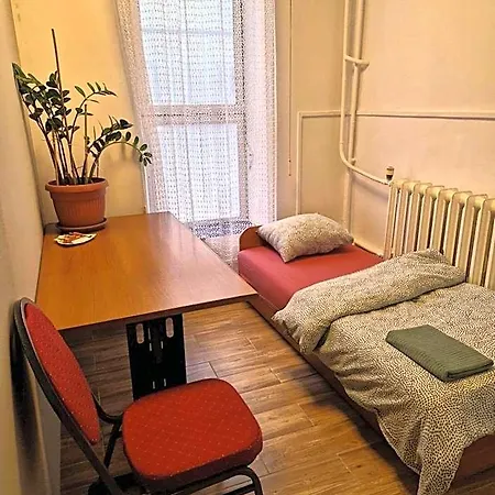 Hostel Przy Metro Wierzbno