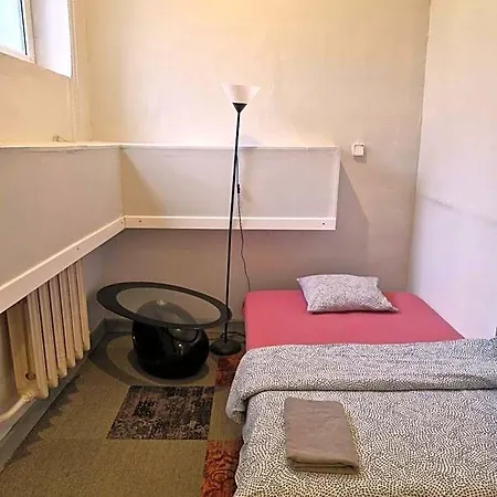 Przy Metro Wierzbno Hostel