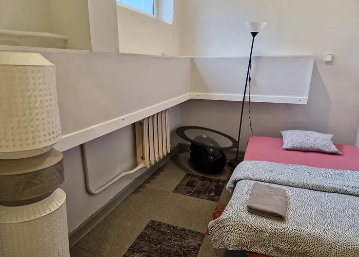 Hostal Przy Metro Wierzbno Varsovia