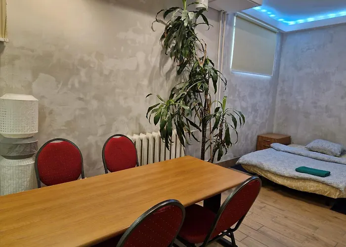 Hostal Przy Metro Wierzbno *