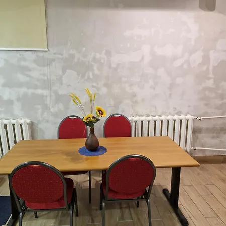 Przy Metro Wierzbno *