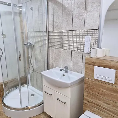 Przy Metro Wierzbno ホステル ワルシャワ