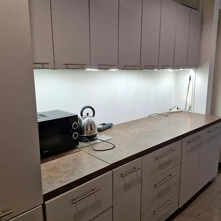 Przy Metro Wierzbno ホステル ワルシャワ