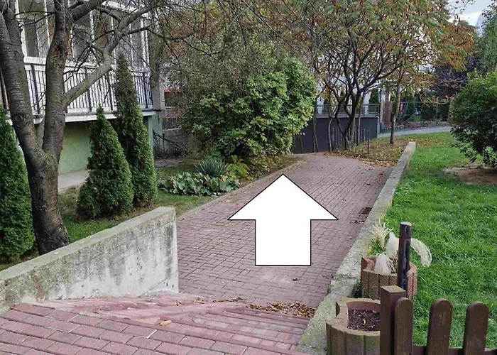 Przy Metro Wierzbno * Warszawa