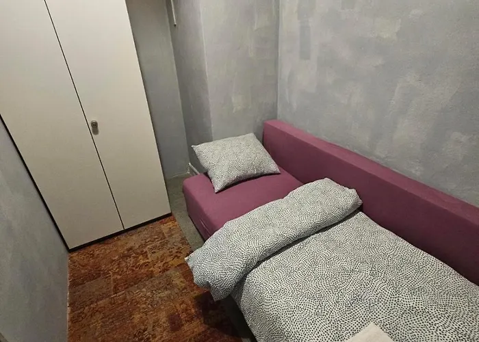 Przy Metro Wierzbno Hostel Warszawa